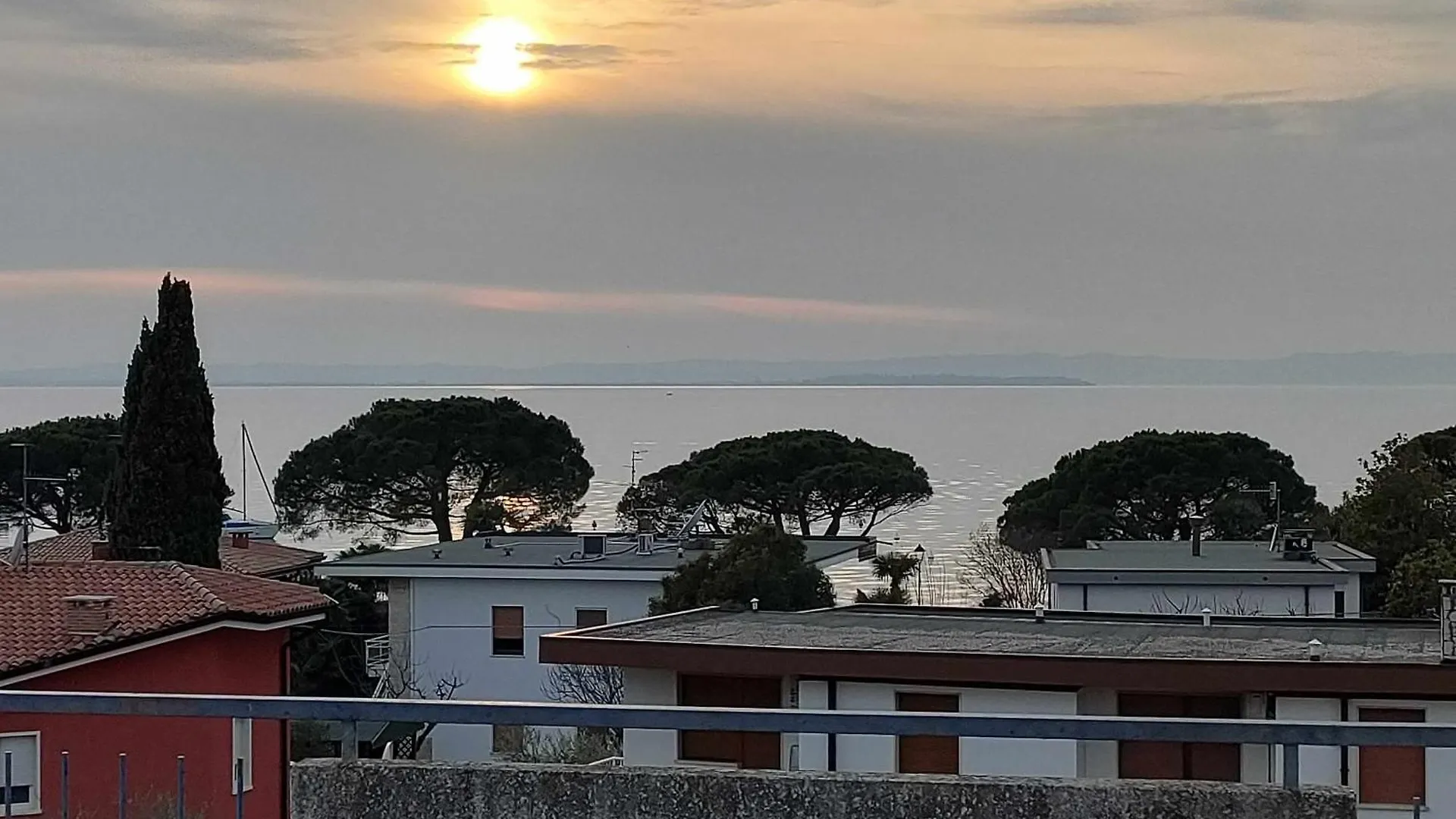 Residence Florida B5200M Dal Lago Balcone Ac Lazise 0*,  Italy